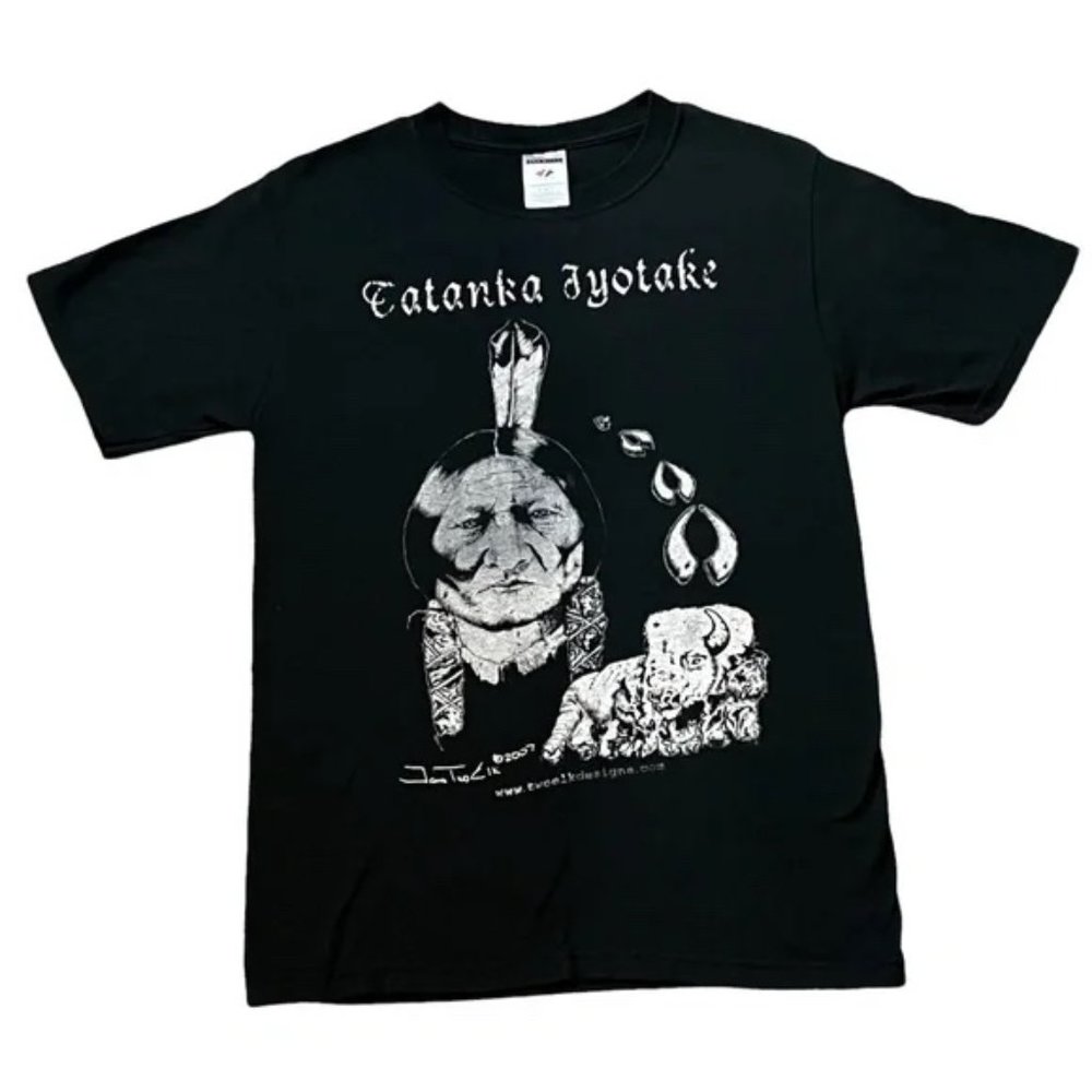 "Sitting Bull" Native American Black Cotton Blend Crewneck Graphic Tee Size S